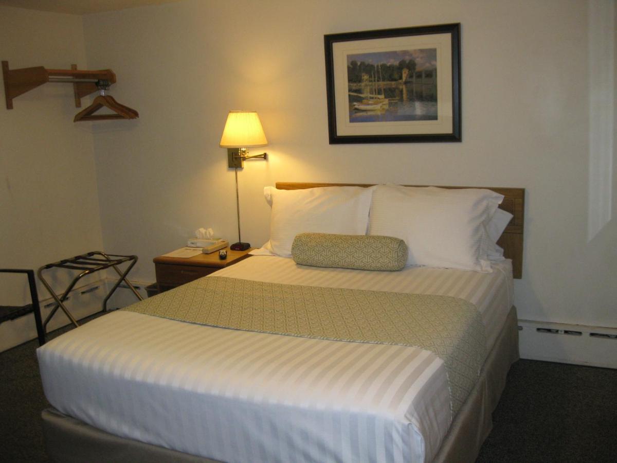 Boyne City Motel Exterior photo